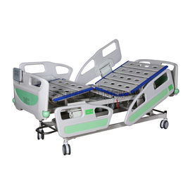 Cinco camas del equipamiento médico de las funciones, cama de hospital móvil ajustable